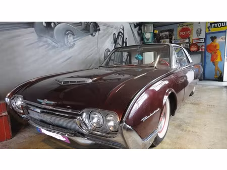 Ford Thunderbird V8 6.4