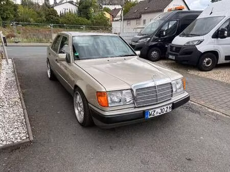 Mercedes-Benz Classe E 200 E