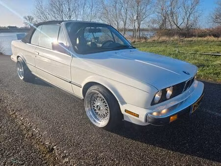 BMW Série 3 325i