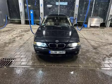 BMW Série 5 520i 2.2 170