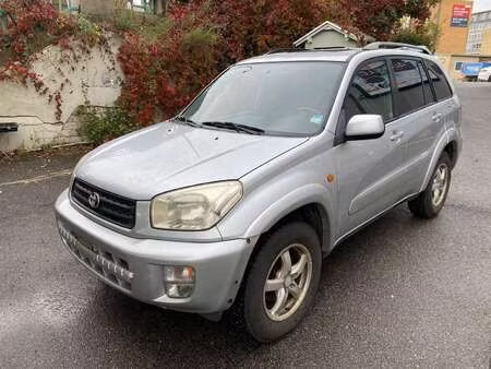Toyota RAV4 1.8 150 VX