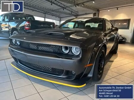 Dodge Challenger SRT Hellcat V8 6.2