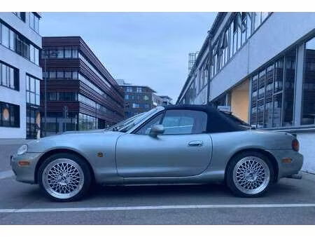 Mazda MX5 1.6 110