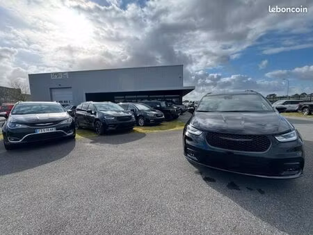 Chrysler Pacifica 