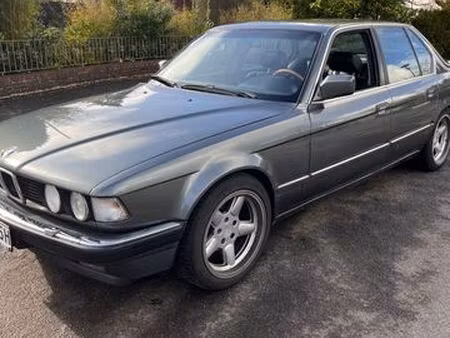 BMW Série 7 735i 3.0