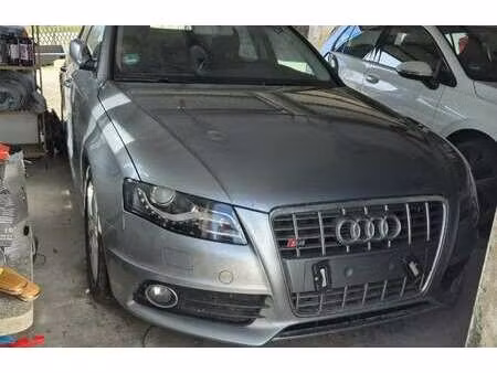 Audi A4 S4 V6 3.0 TFSI 333 quattro