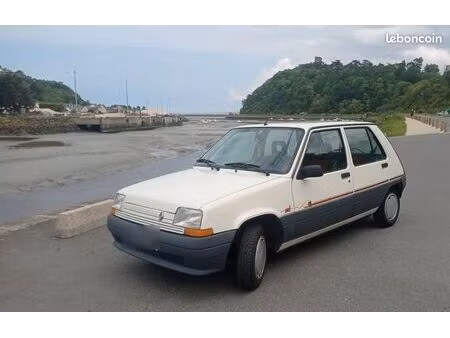 Renault R5 
