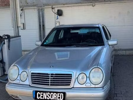 Mercedes-Benz Classe E E 200 136 Avantgarde