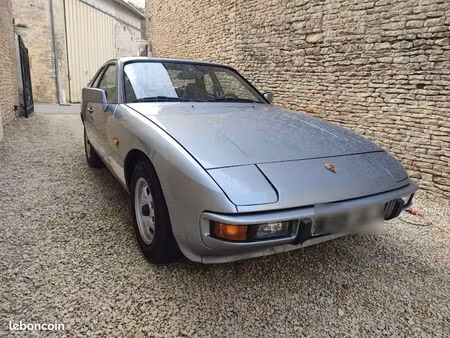 Porsche 924 