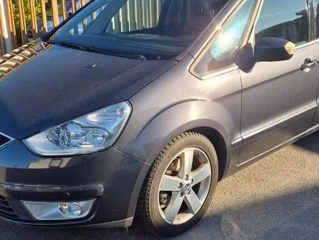 Ford Galaxy 2.0 TDCi 140 Titanium