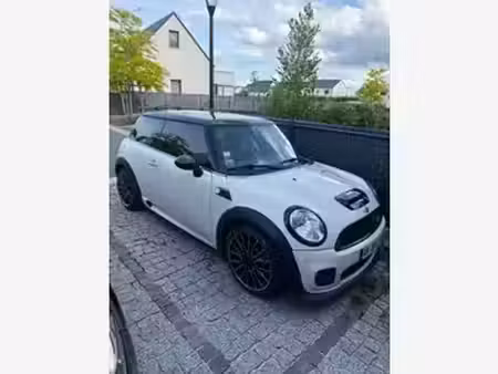Mini Mini John Cooper Works 1.6 211
