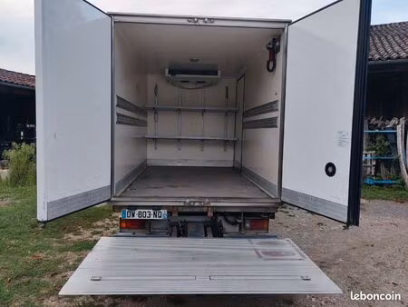 Renault Master 2.5 dCi 120