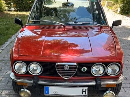Alfa Romeo Alfetta 
