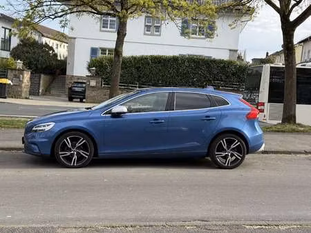 Volvo V40 D2 2.0 120 R Design