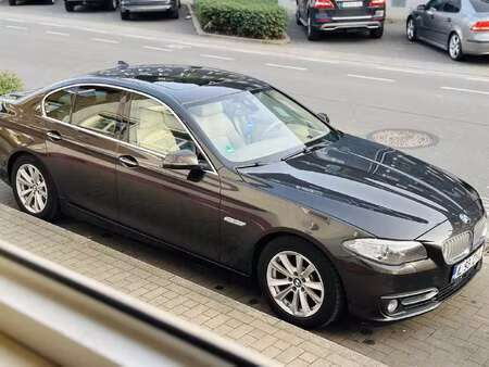 BMW Série 5 530d 3.0 258 Modern