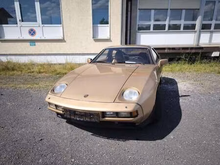 Porsche 928 S V8 4.7