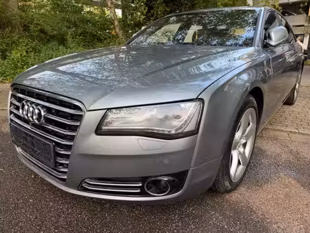 Audi A8 V6 3.0 TDI 250 quattro