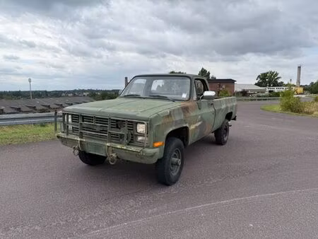 Chevrolet Suburban 