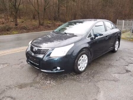 Toyota Avensis 2.0 126