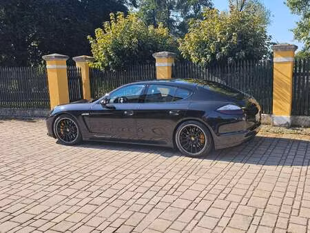 Porsche Panamera GTS V8 4.8 430 4x4
