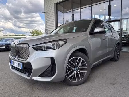 BMW iX1 