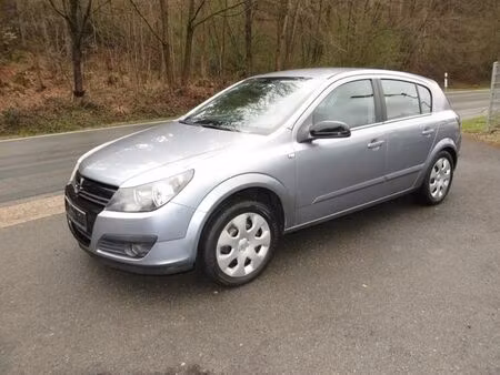 Opel Astra 1.6 105 Cosmo