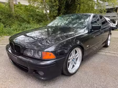 BMW Série 5 535i 3.5 235