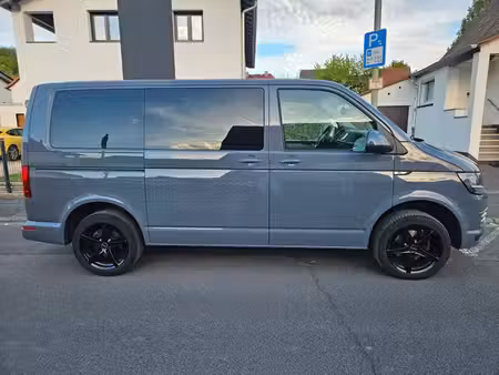 Volkswagen Caravelle 2.0 TDI 150