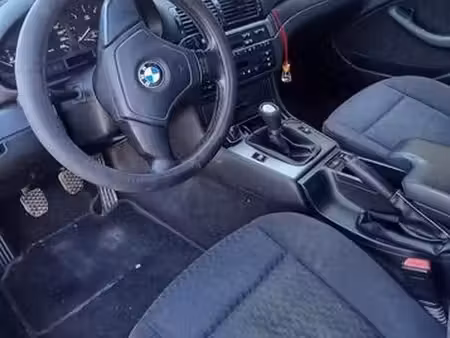 BMW Série 3 320d 2.0 136