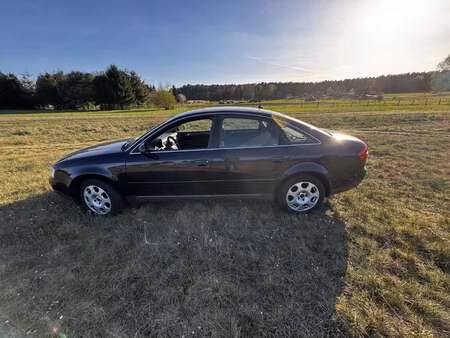 Audi A6 V6 2.5 TDI 115
