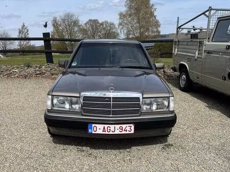 Mercedes-Benz 190 2.6