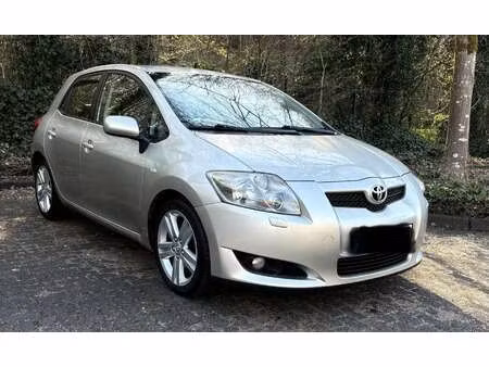 Toyota Auris 2.2 177 Clean Power