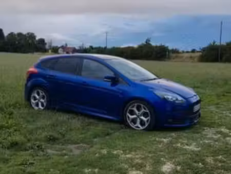 Ford Focus ST 2.0 EcoBoost 250