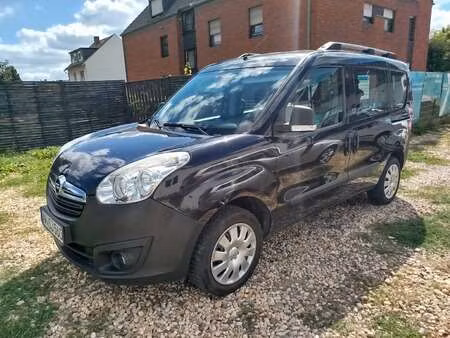 Opel Combo 1.4 Selection