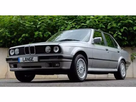 BMW Série 3 325i