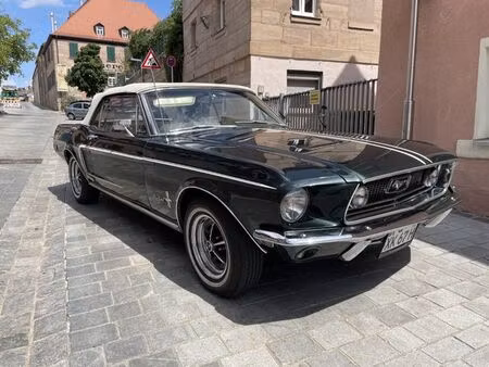 Ford Mustang V8 4.7