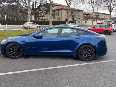Tesla Model S 670 4x4