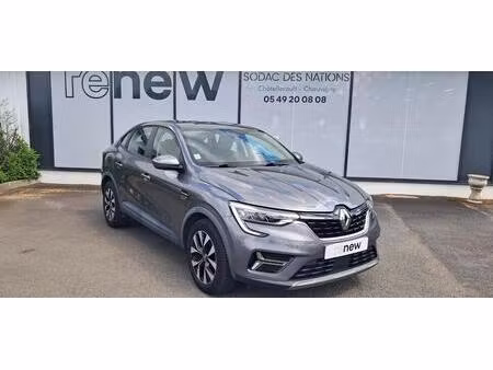 Renault Arkana E-Tech 1.6 145 Équilibre
