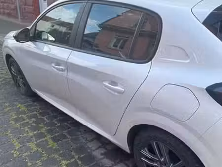 Peugeot 208 1.2 PureTech 75 Active