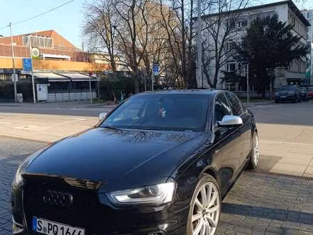 Audi A4 S4 V6 3.0 TDI 245 quattro