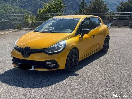 Renault Clio RS Trophy 1.6 T 220