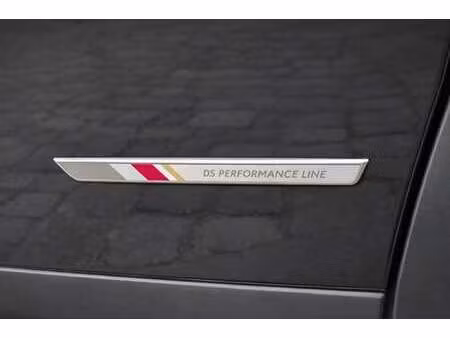 DS 3 E Tense 136 Performance Line