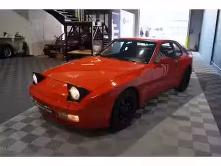 Porsche 944 Turbo 2.5 220