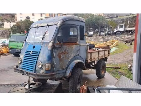 Renault Goelette 