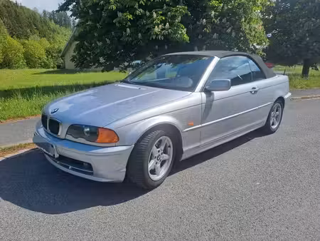 BMW Série 3 320i 2.2 170