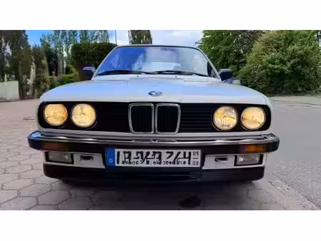BMW Série 3 325i