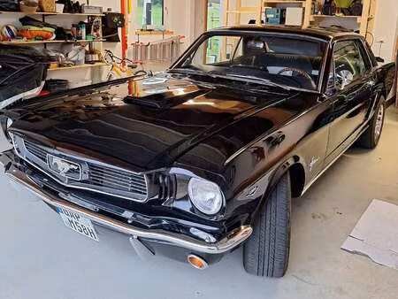 Ford Mustang V8 4.7