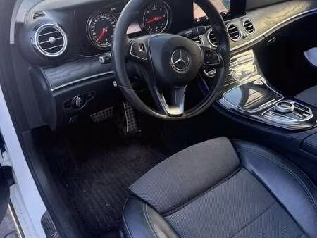 Mercedes-Benz Classe E E 200 2.1 150
