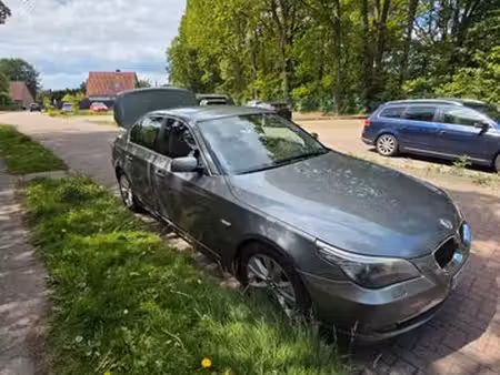 BMW Série 5 525i 3.0 218