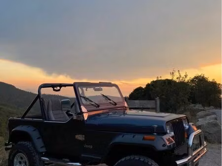 Jeep Wrangler 2.5 SE